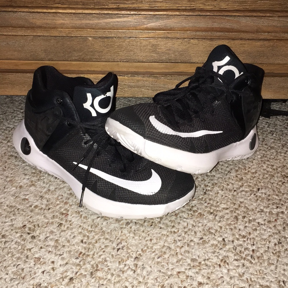 Kevin Durant Black Nike basketball shoes